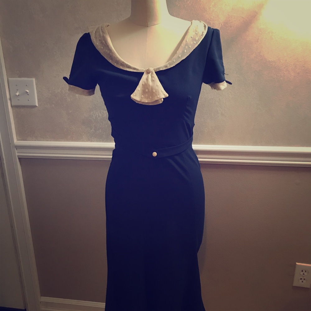 Stop Staring navy/cream 30s/40s inspired dress